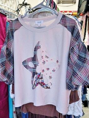 ODDI Star Plaid Bubble Sleeve Graphic Tee in Cream Size Large